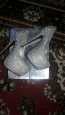 Ventes des chaussures argente