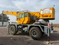 Grue tout-terrain 30t à vendre
